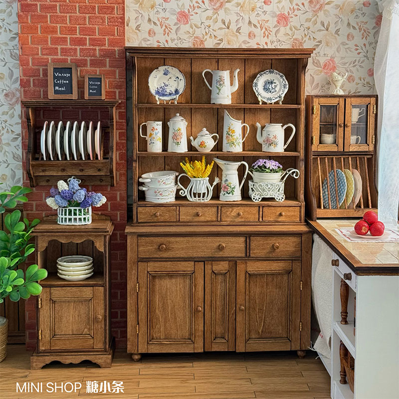 1:6 Wood Vintage Sideboard Cab - Vintage Home Textiles reseña y precio